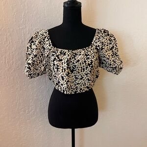 & Other Stories Black‎ and White Cropped Floral Blouse